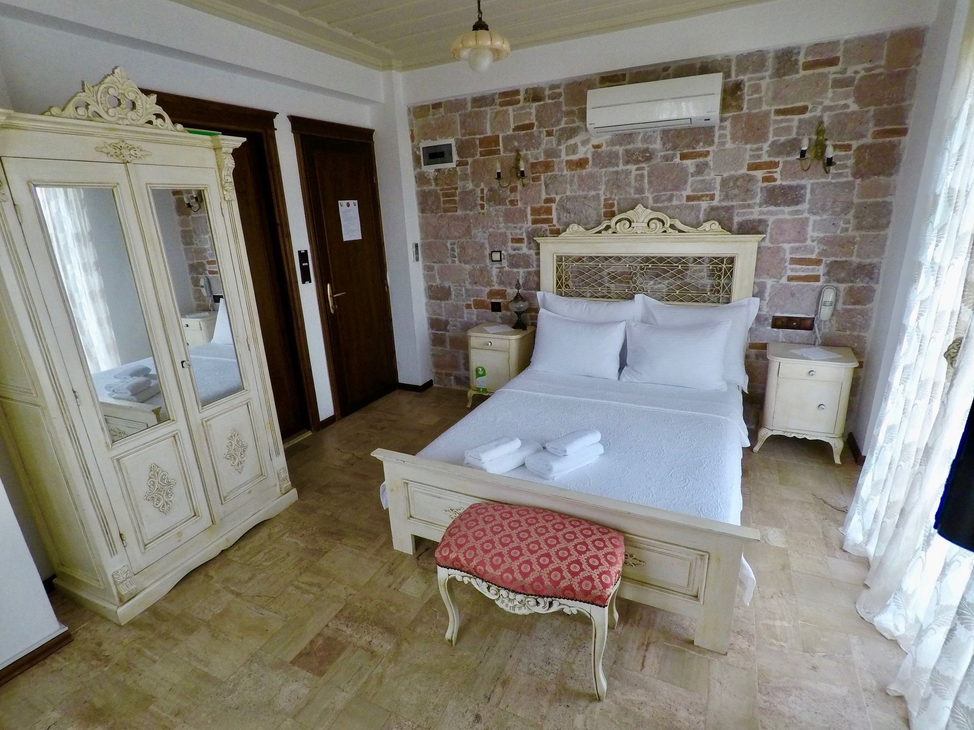 Tas Bahce Hotel Cunda Айвалик Екстер'єр фото